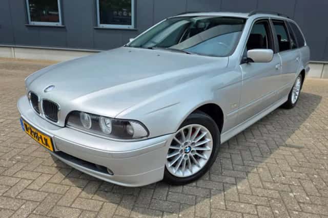 BMW 5-Serie (2001) thumbnail 1