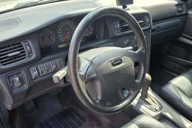 Volvo V70 (1997) thumbnail 4