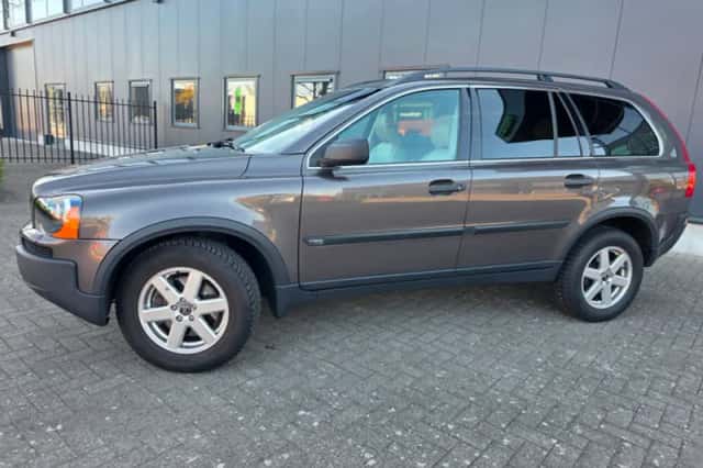 Volvo XC90 (2006) thumbnail 3