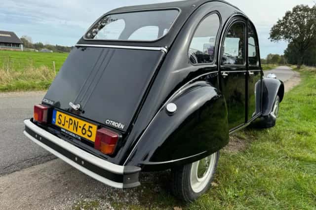 Citroën 2CV (1991) thumbnail 2