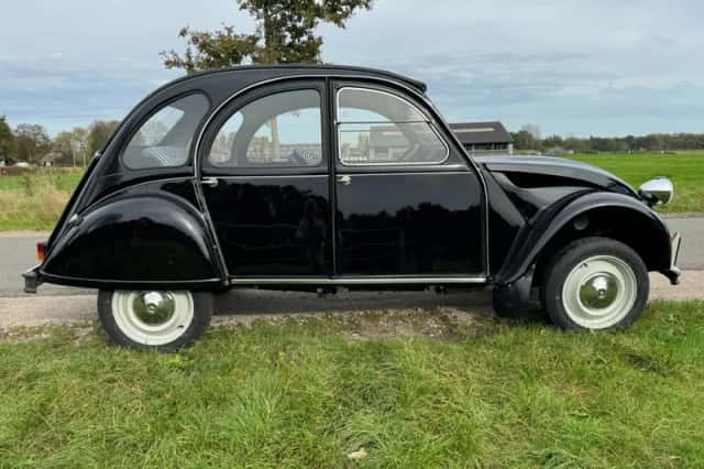 Citroën 2CV (1991) thumbnail 4