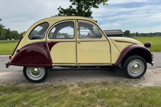 Citroën 2CV (1987) thumbnail 4