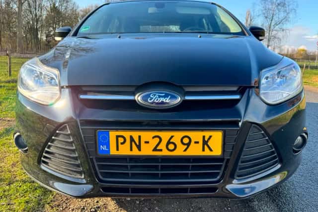 Ford Focus (2014) thumbnail 4