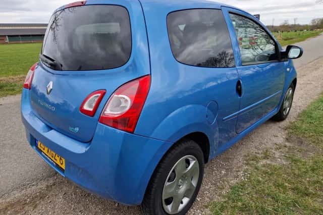 Renault Twingo (2012) thumbnail 2