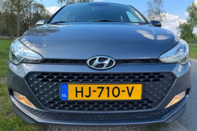 Hyundai i20 (2015) thumbnail 5