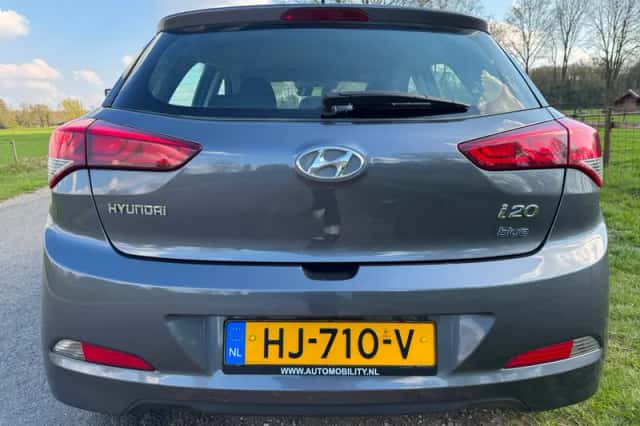 Hyundai i20 (2015) thumbnail 6