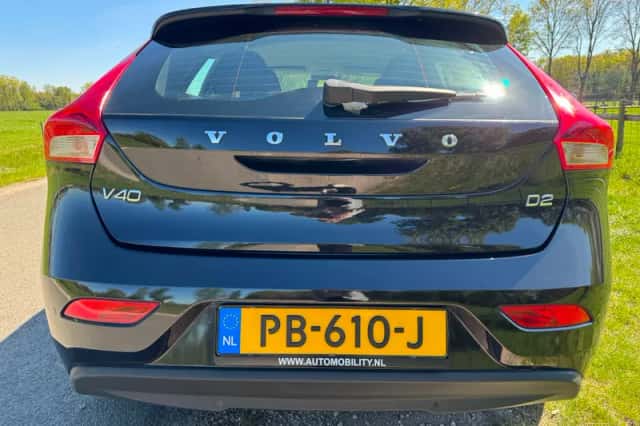 Volvo V40 (2014) thumbnail 6