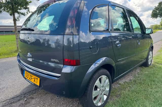 Opel Meriva (2008) thumbnail 2