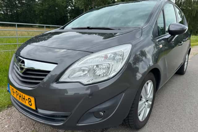 Opel Meriva (2011) thumbnail 1