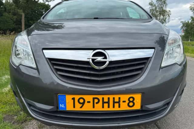 Opel Meriva (2011) thumbnail 5