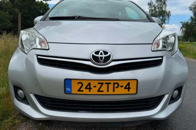 Toyota Verso S (2013) thumbnail 5