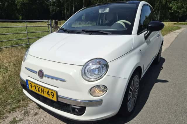 Fiat 500 (2014) thumbnail 1