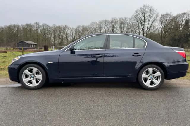 BMW 5-Serie (2008) thumbnail 3