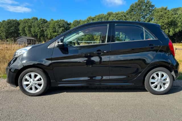 Kia Picanto (2013) thumbnail 3