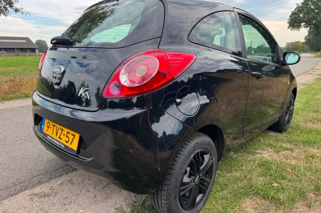 Ford Ka (2014) thumbnail 2