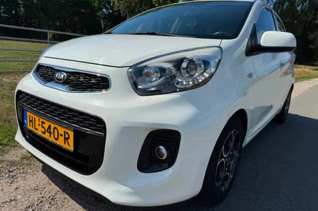 Kia Picanto (2016) thumbnail 1