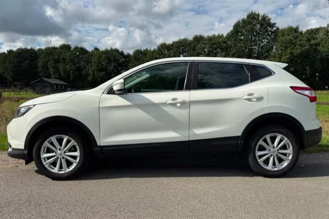 Nissan Qashqai (2014) thumbnail 3