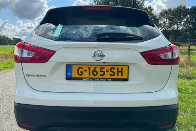 Nissan Qashqai (2014) thumbnail 6