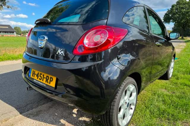 Ford Ka (2011) thumbnail 2