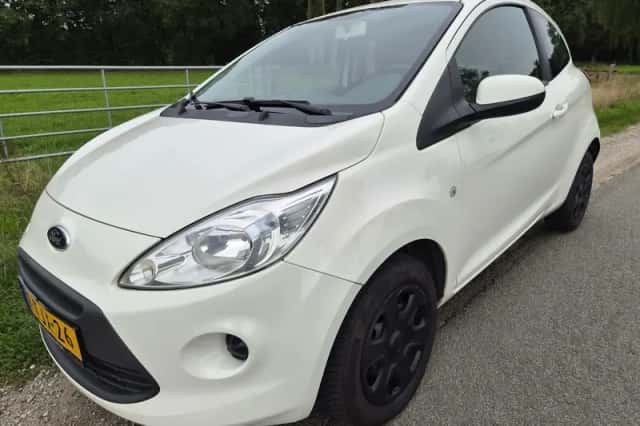 Ford Ka (2014) thumbnail 1