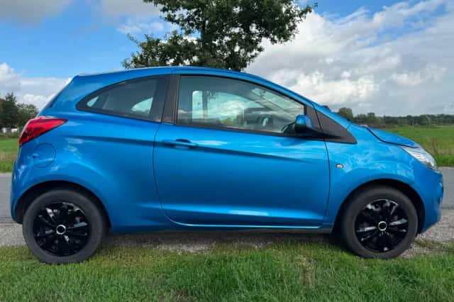 Ford Ka (2012) thumbnail 4