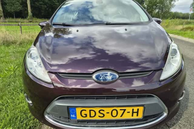 Ford Fiesta (2009) thumbnail 5