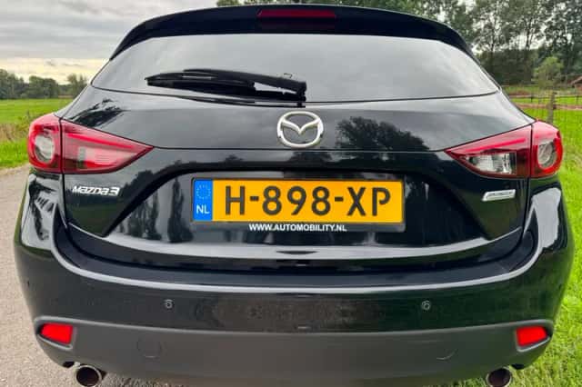 Mazda 3 (2015) thumbnail 6