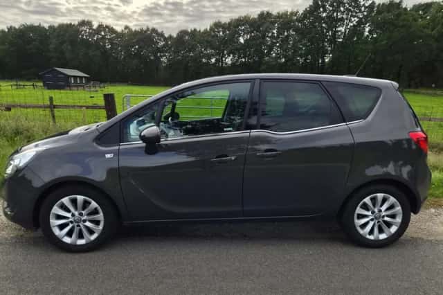 Opel Meriva (2016) thumbnail 3