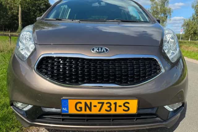 Kia Venga (2015) thumbnail 5