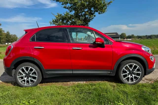 Fiat 500X (2017) thumbnail 4