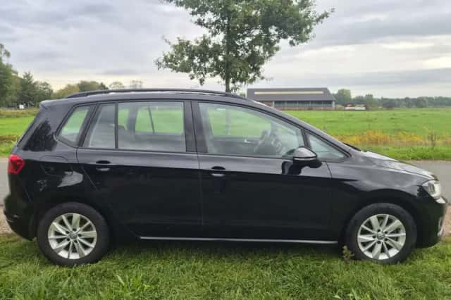 Volkswagen Golf Sportsvan (2014) thumbnail 4