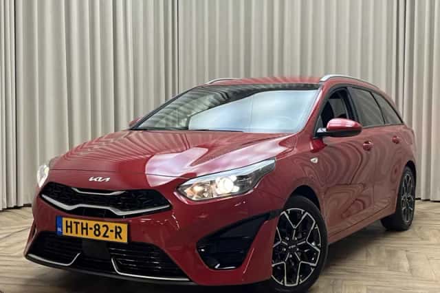 Kia Ceed (2024) thumbnail 4