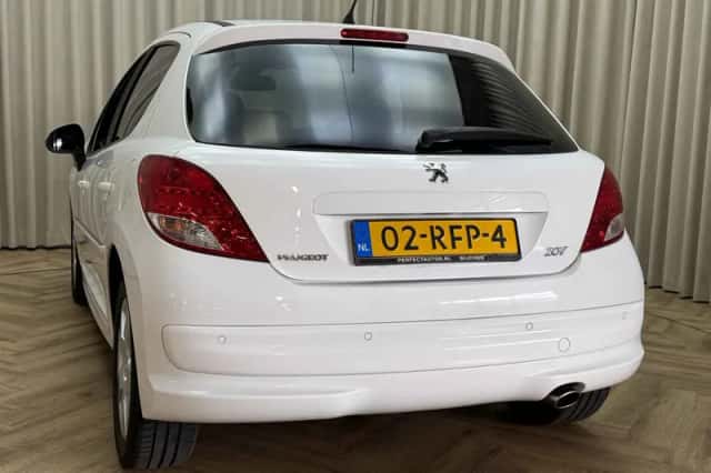 Peugeot 207 (2011) thumbnail 6