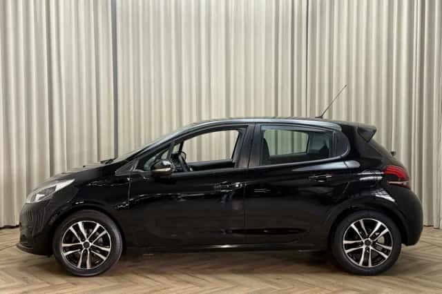 Peugeot 208 (2016) thumbnail 4