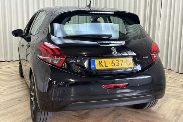 Peugeot 208 (2016) thumbnail 6