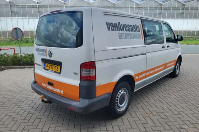 Volkswagen Transporter (2012) thumbnail 4