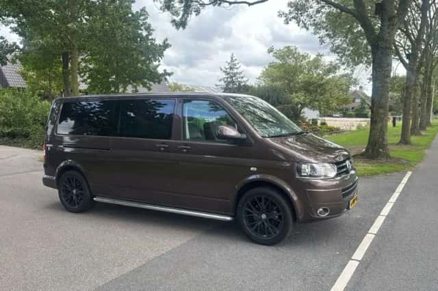 Volkswagen Transporter (2012) thumbnail 4