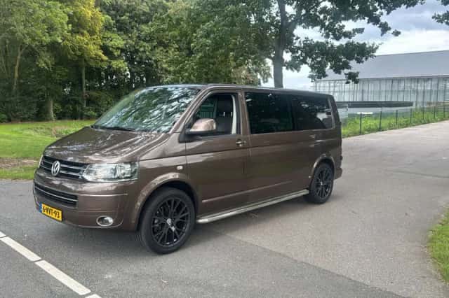 Volkswagen Transporter (2012) thumbnail 5