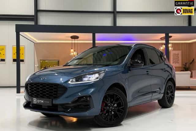 Ford Kuga (2023) thumbnail 1