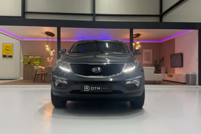 Kia Sportage (2014) thumbnail 2