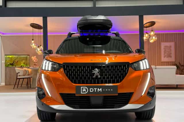 Peugeot 2008 (2021) thumbnail 2
