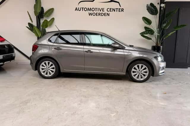 Volkswagen Polo (2020) thumbnail 3