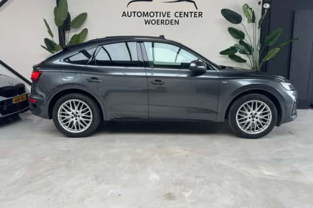 Audi Q5 Sportback (2021) thumbnail 3
