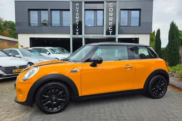 MINI Cooper (2014) thumbnail 1