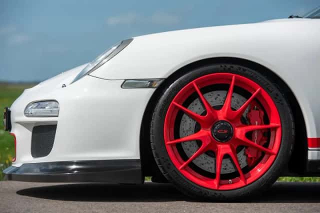 Porsche 911 (2010) thumbnail 6