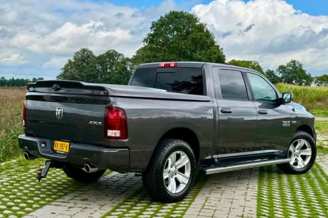 Dodge RAM (2016) thumbnail 3
