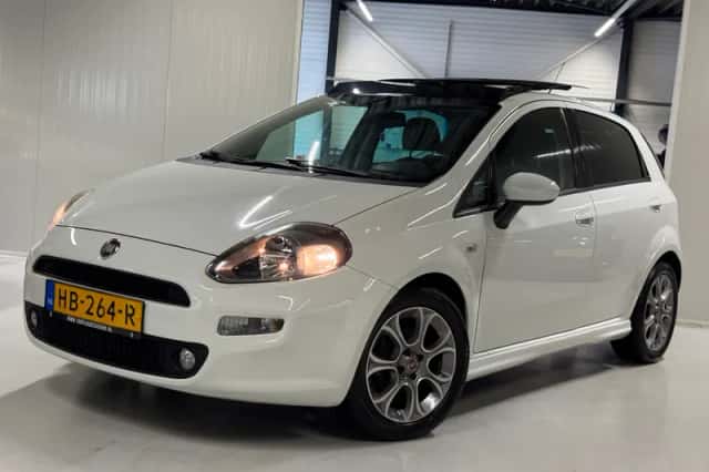 Fiat Punto (2015) thumbnail 1