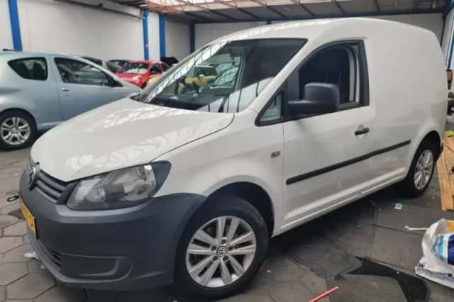 Volkswagen Caddy (2012) thumbnail 1