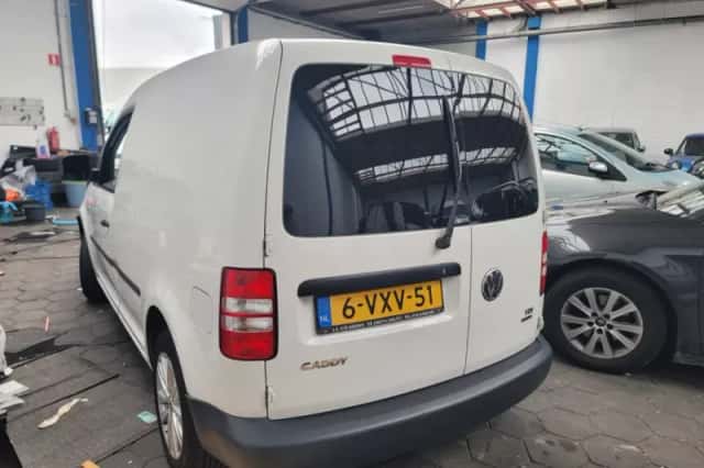 Volkswagen Caddy (2012) thumbnail 4