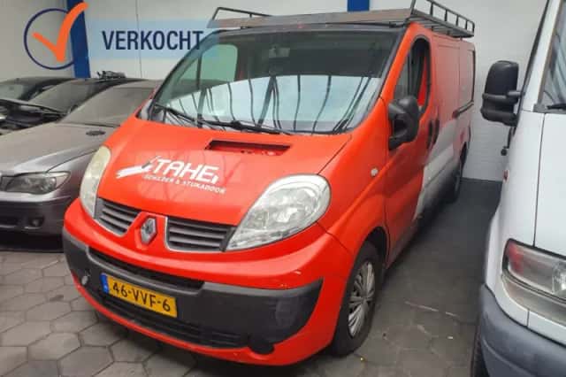 Renault Trafic (2008) thumbnail 1